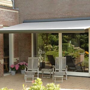 Lakeland Grasmere retractable awning