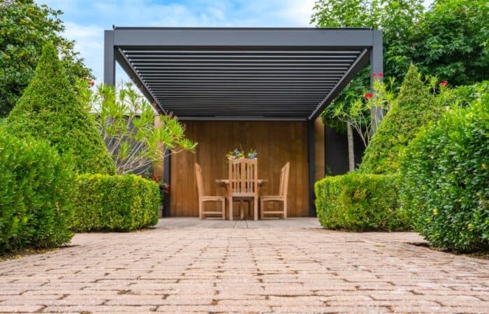 Pinela Louvered Roof - Image 4